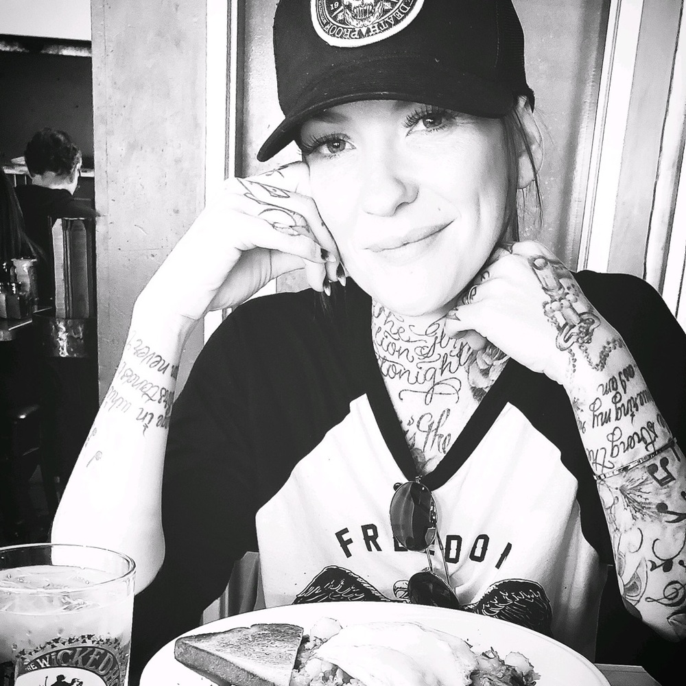 Meet your Posher, Addey